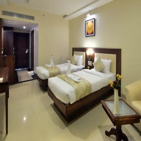 Hôtel Madhuram Royale à Jodhpur  Extérieur photo