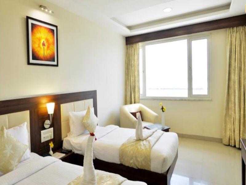 Hôtel Madhuram Royale à Jodhpur  Extérieur photo